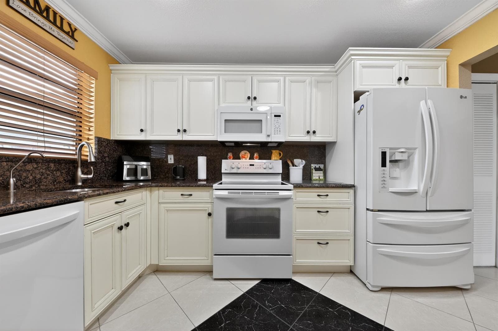 464 Piedmont J photo 25
