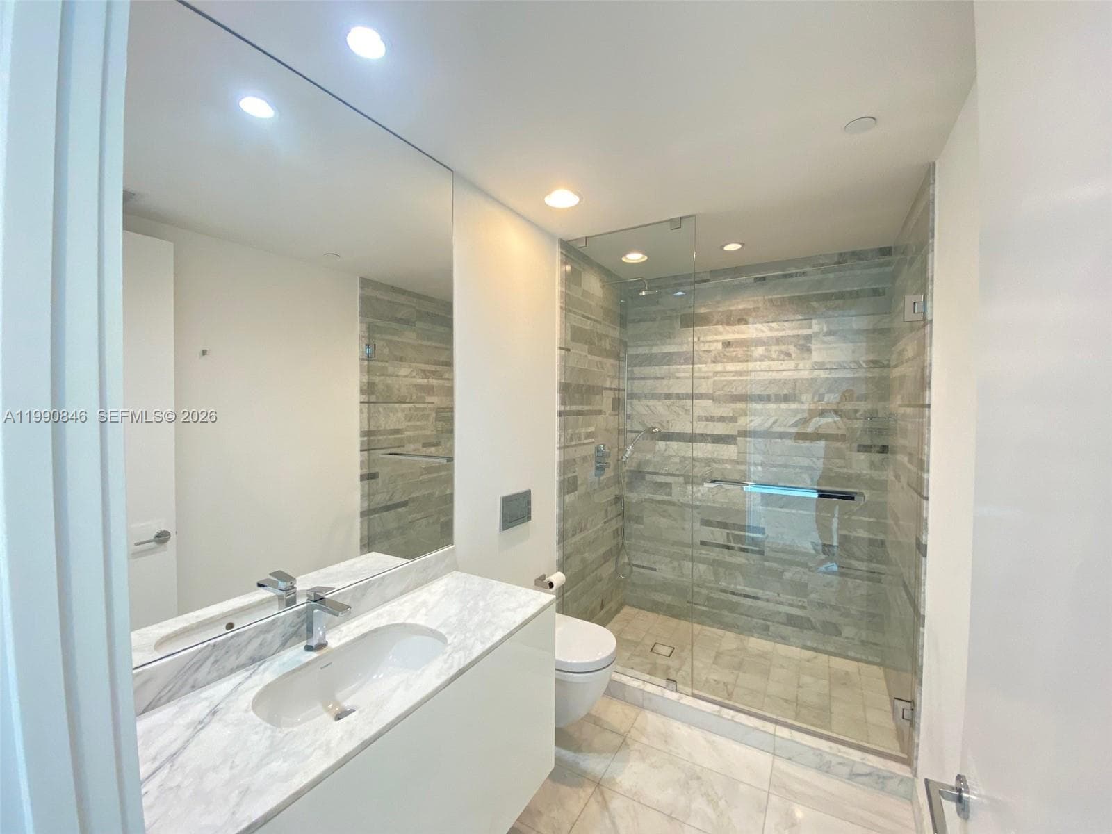 10203 Collins Ave 905 photo 17
