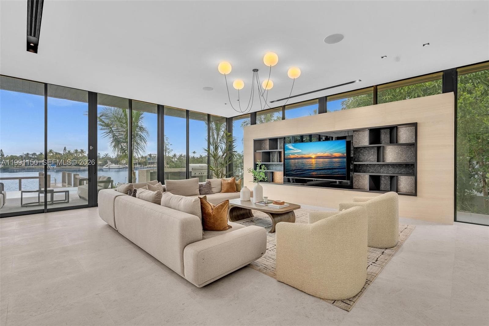 535 N Shore Dr photo 12