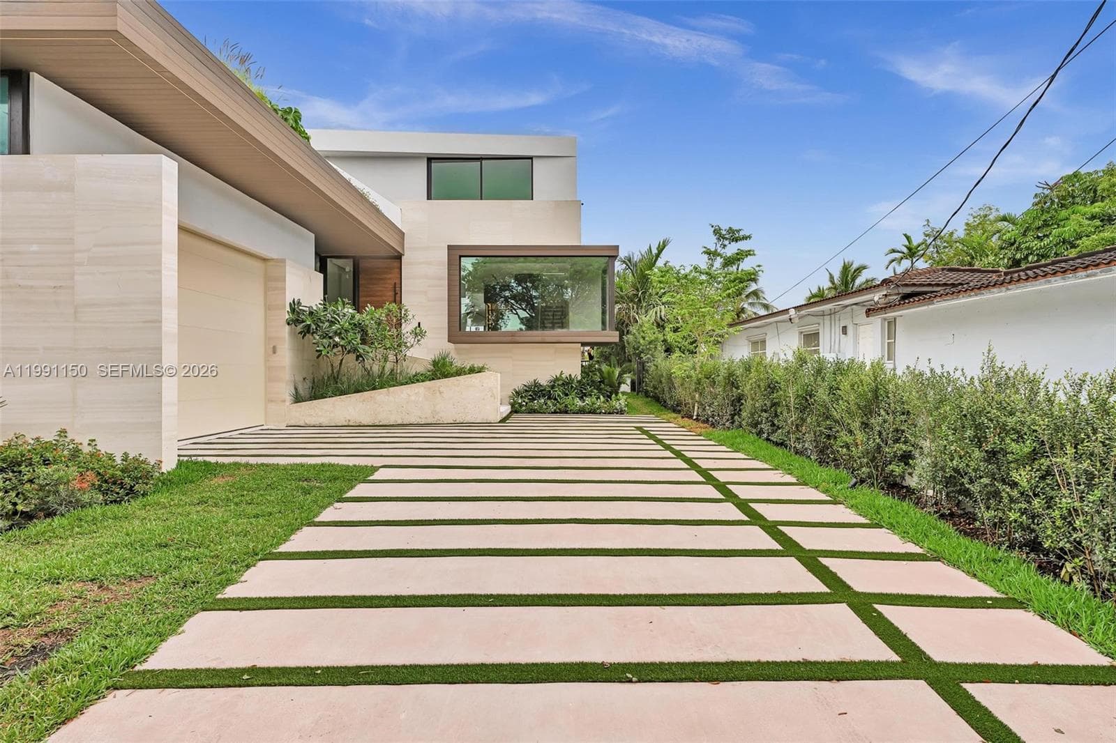 535 N Shore Dr photo 5