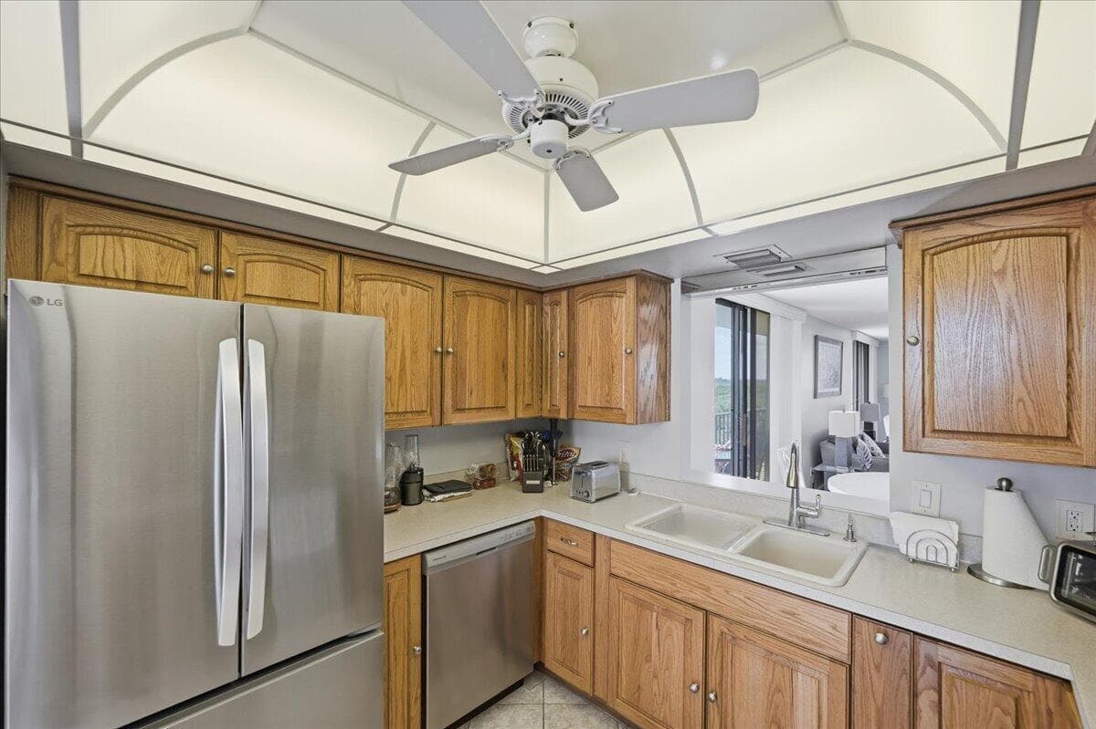 5059 N Hwy A1a 401 photo 22