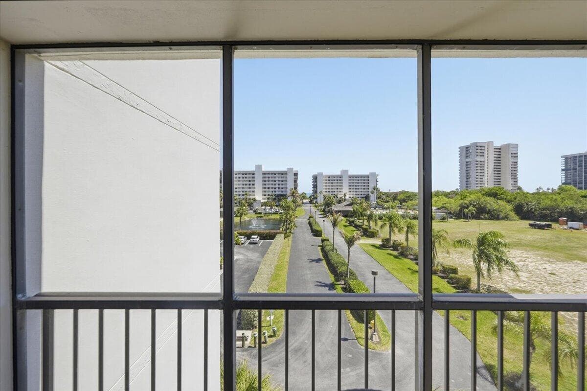 5059 N Hwy A1a 401 photo 20