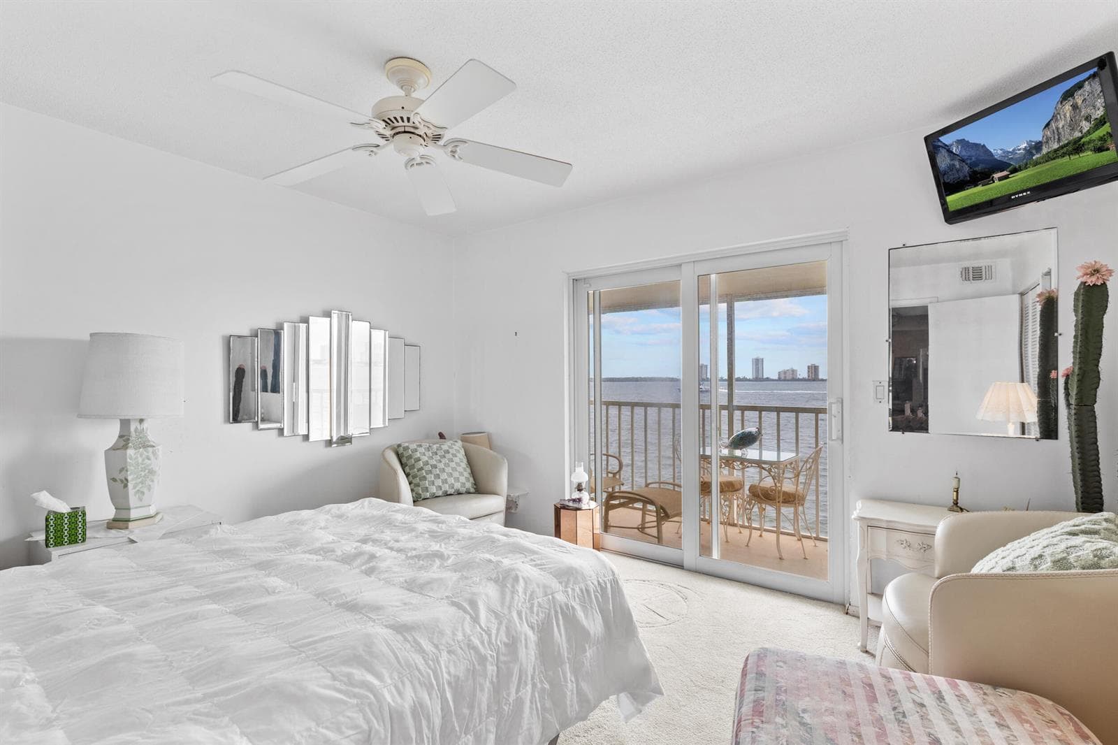 101 Doolen Court 305 photo 6