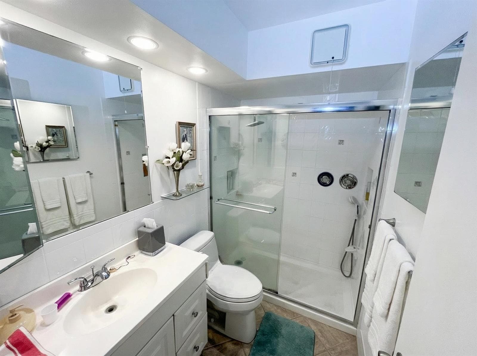101 Doolen Court 305 photo 8
