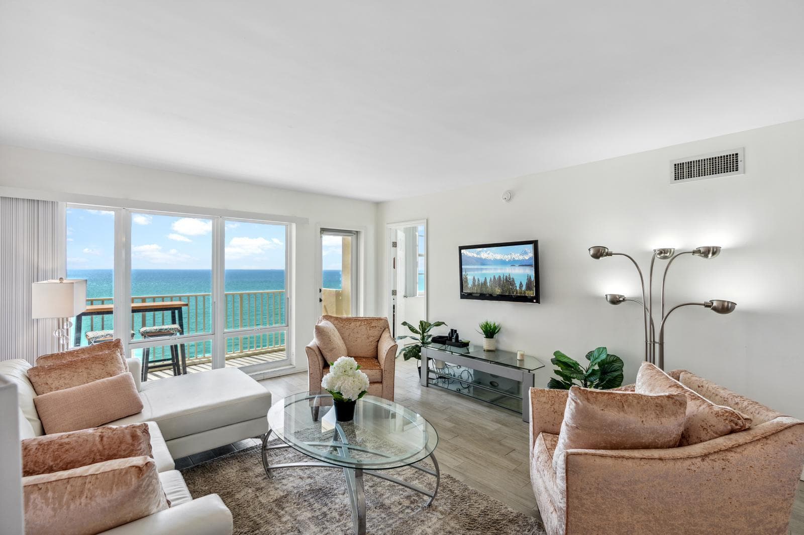 750 N Ocean Boulevard 1507 photo 10