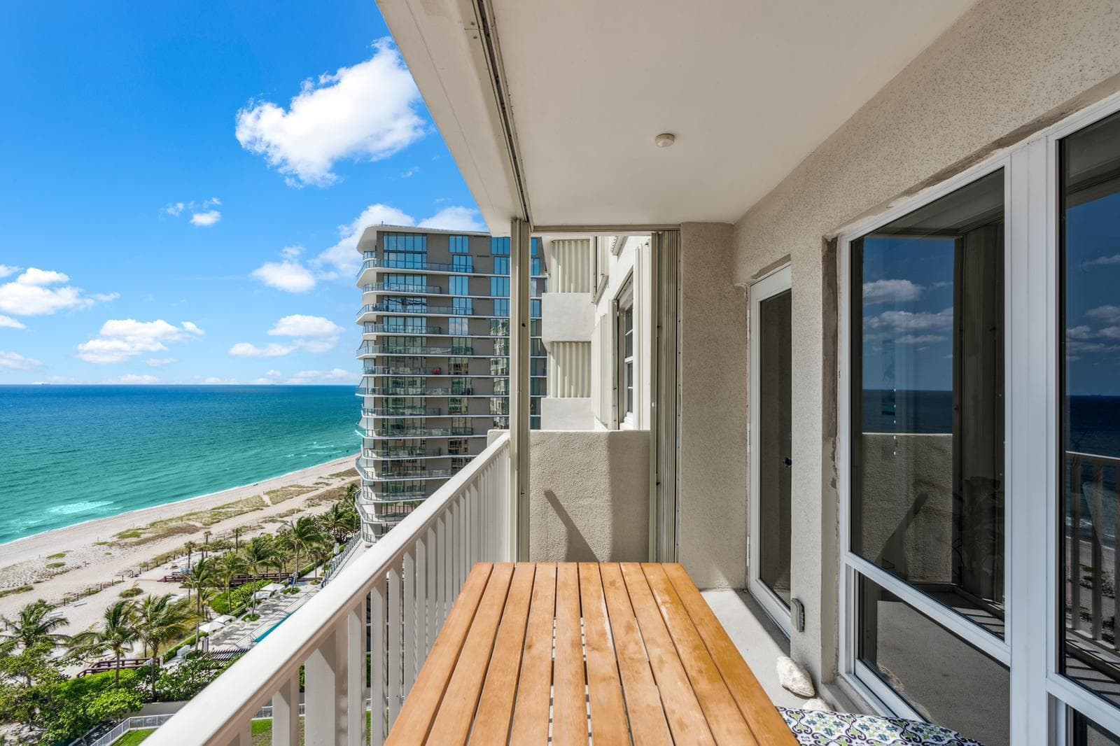 750 N Ocean Boulevard 1507 photo 18