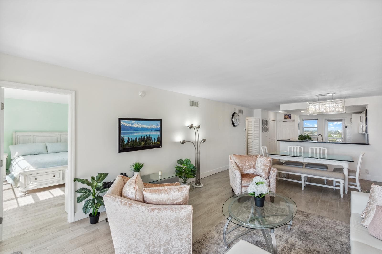 750 N Ocean Boulevard 1507 photo 15