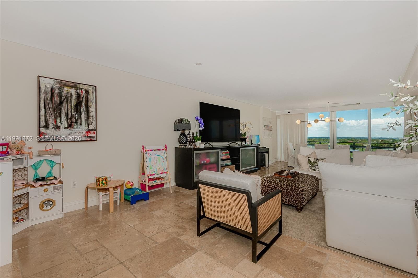 600 Grapetree Dr 9GN photo 2