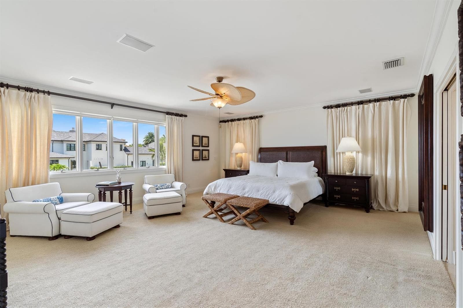 703 Royal Plaza Drive photo 9