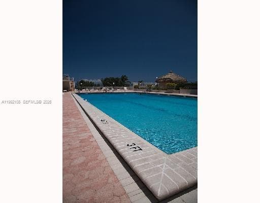 5401 Collins Ave 1514 photo 9
