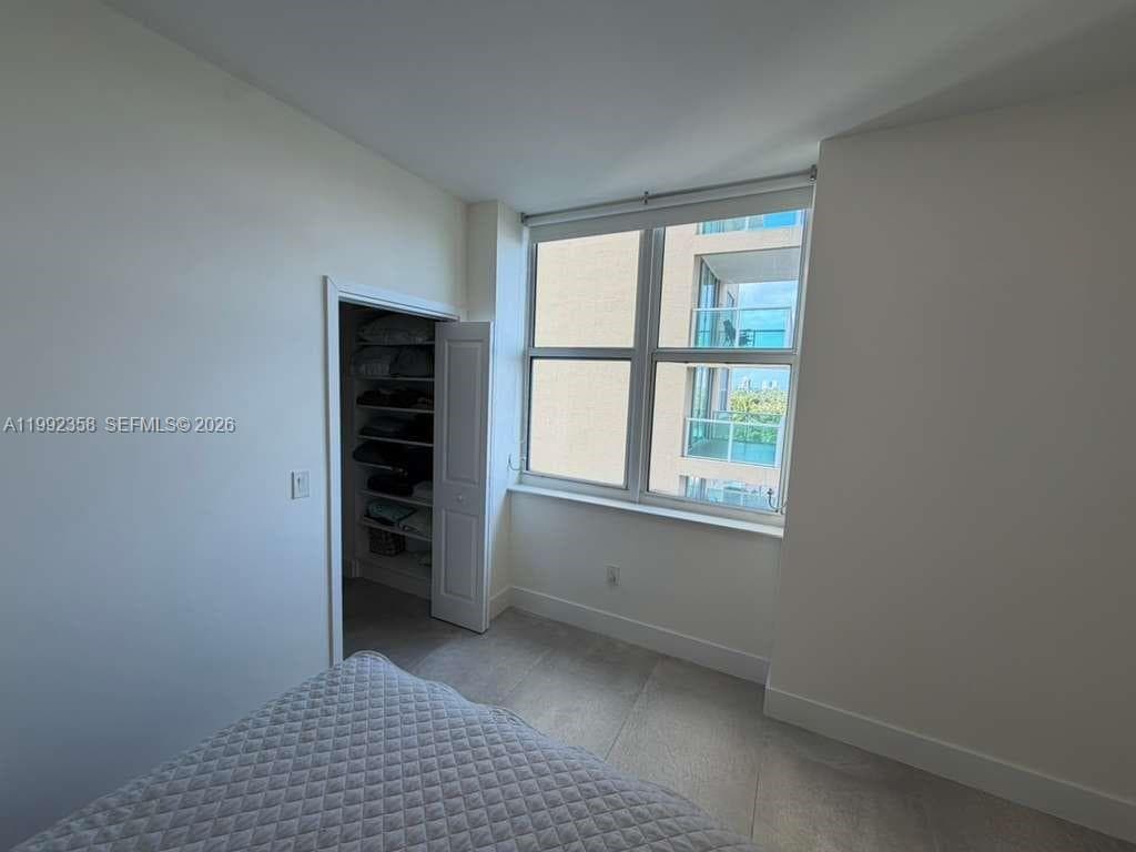 3330 NE 190th St 710 photo 6