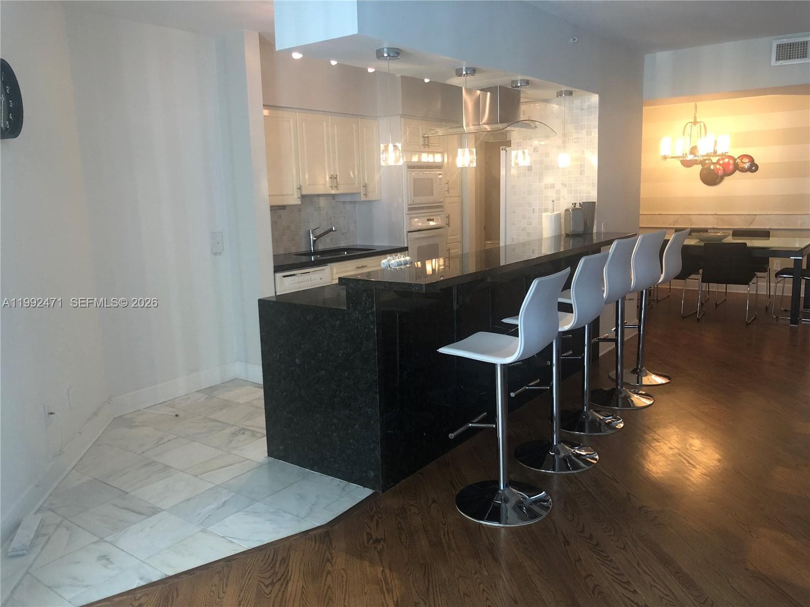 4779 Collins Ave 808 photo 19