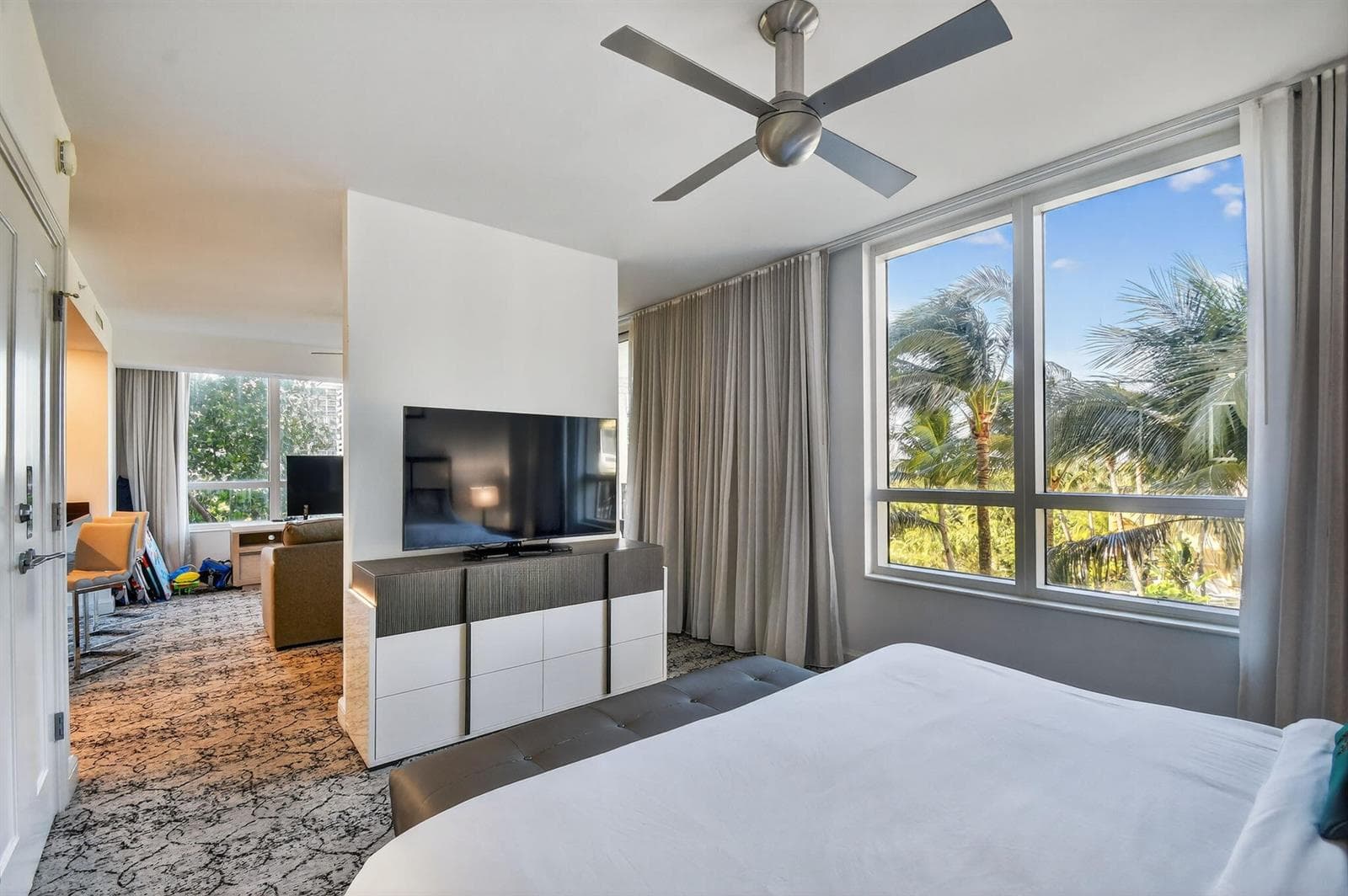 3800 N Ocean Drive 518 photo 6