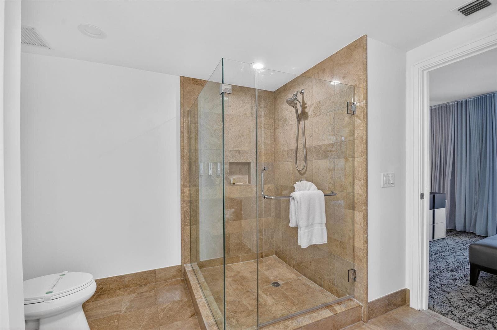 3800 N Ocean Drive 518 photo 11