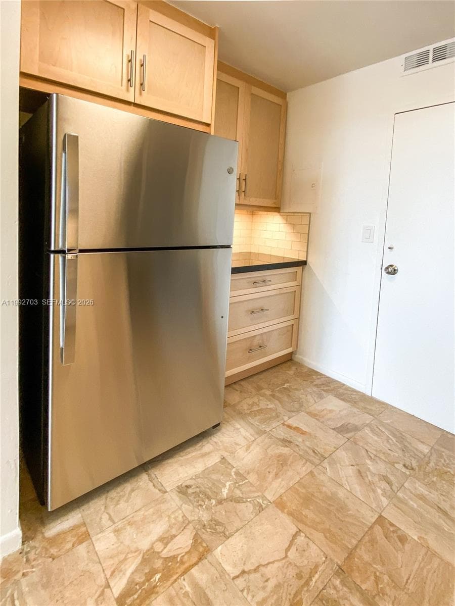 9800 W Bay Harbor Dr 602 photo 10