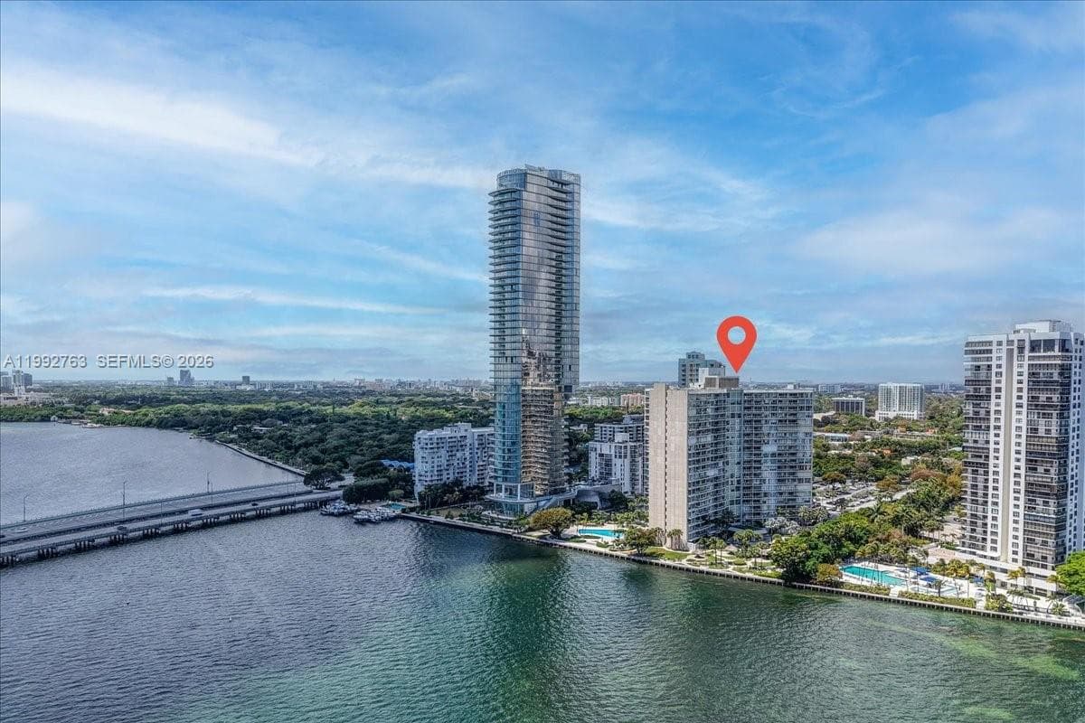 2451 Brickell Ave 4F photo 8