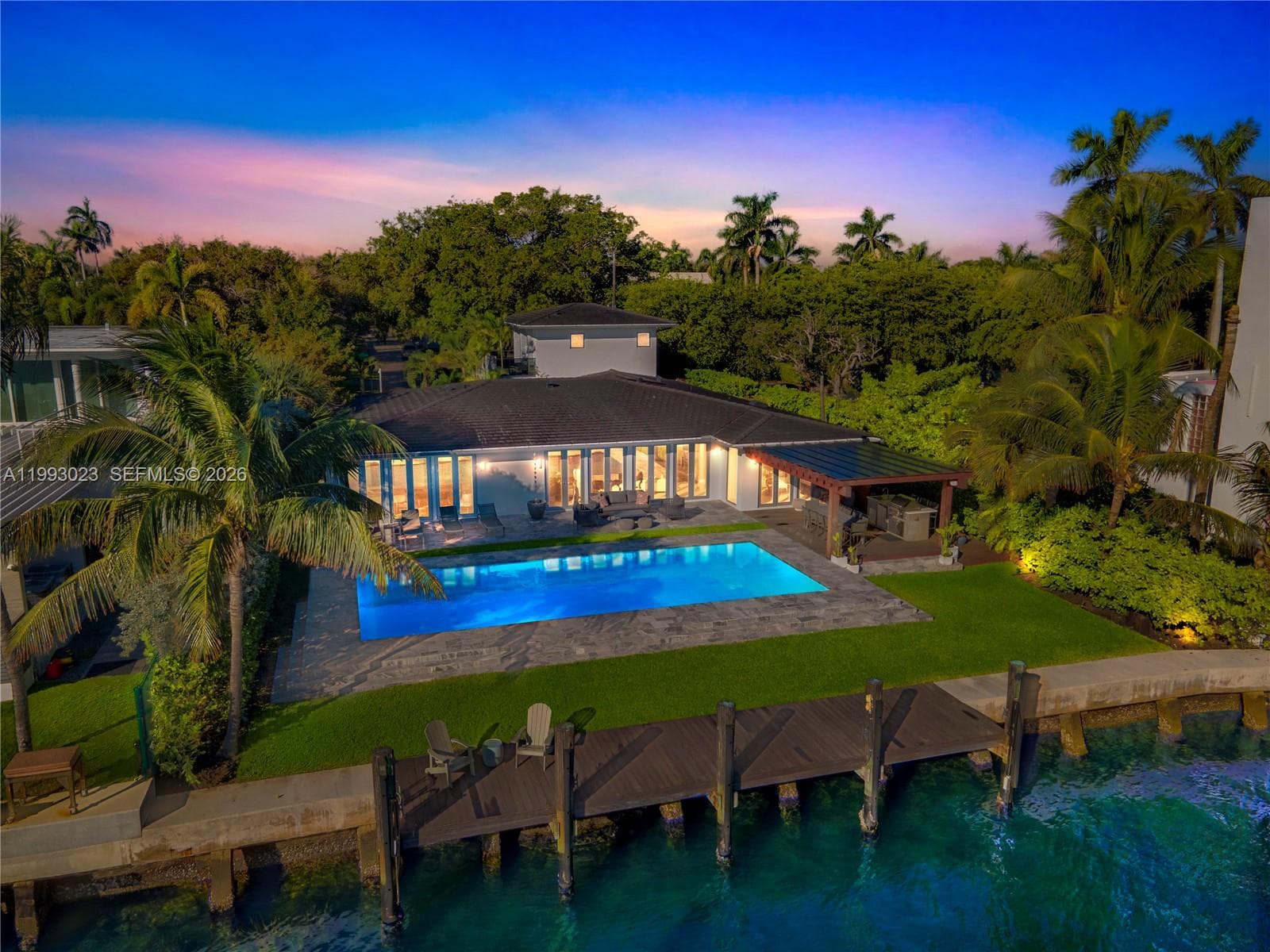 9301 N Bayshore Dr photo 16