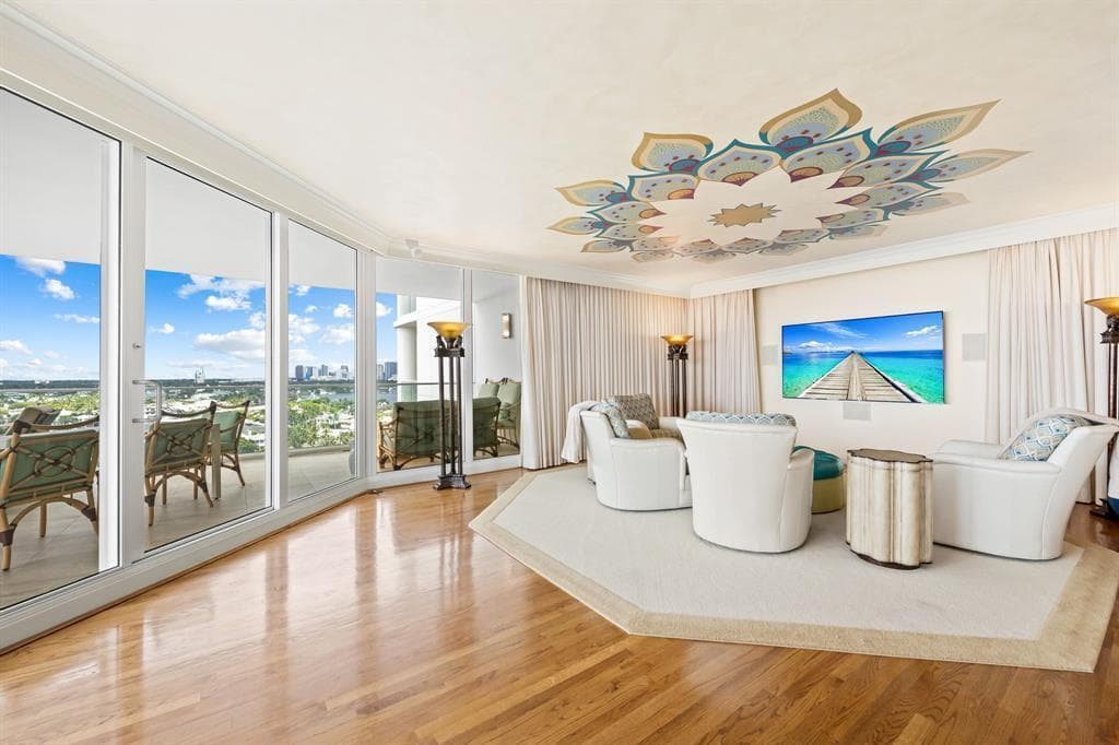 3055 Harbor Drive 1603 photo 7