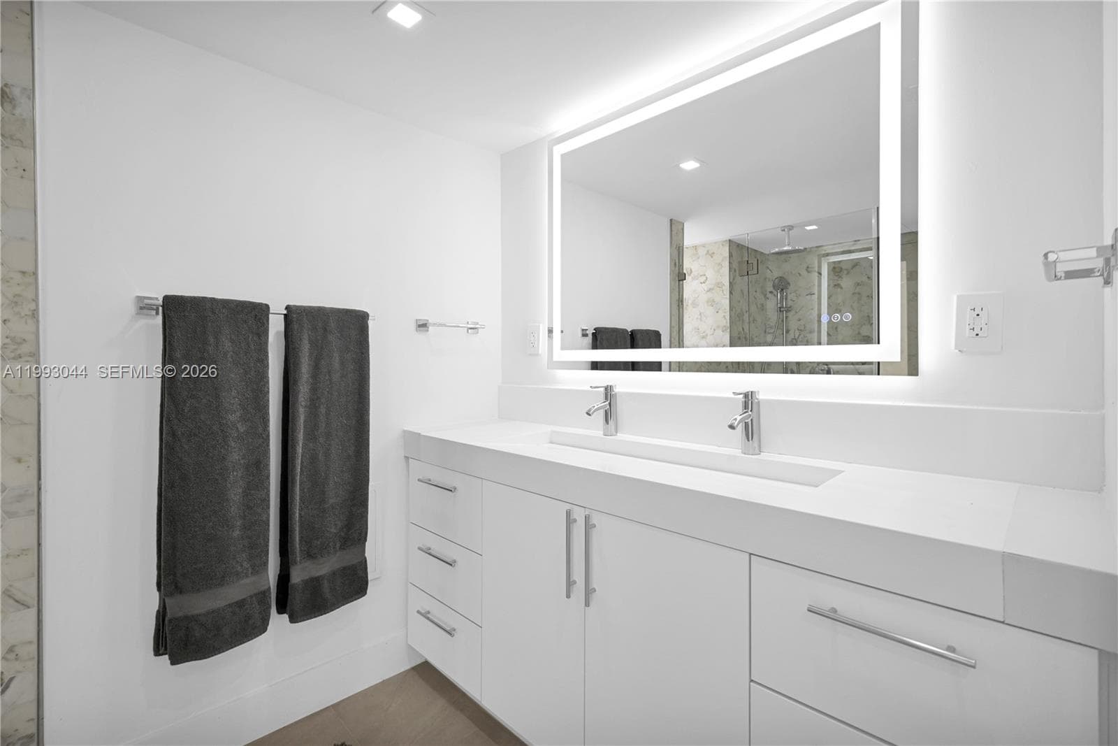 5555 Collins Ave 3N photo 23