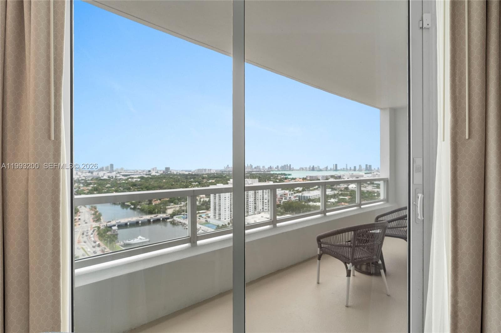 4401 Collins Ave 2612 photo 23