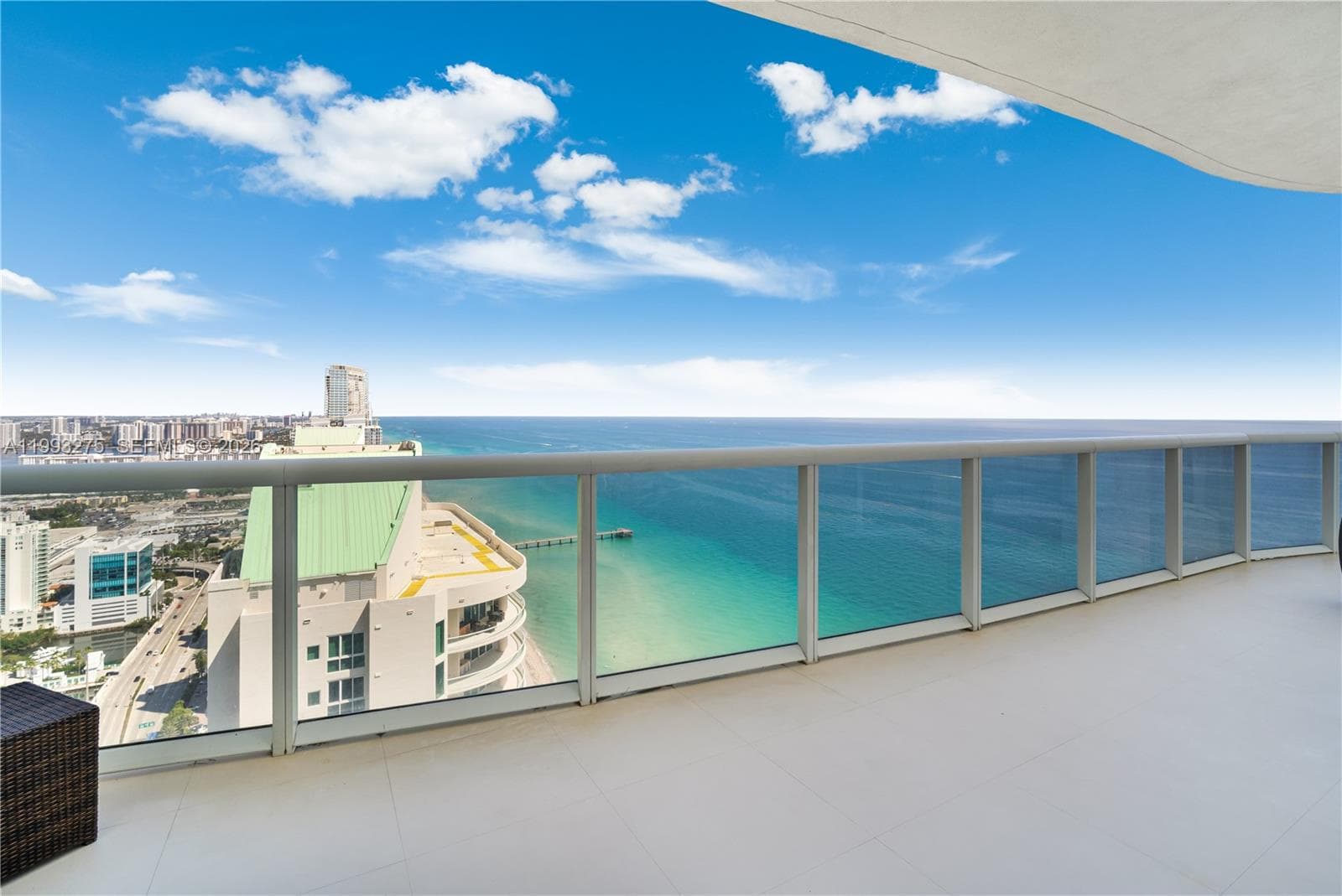 16001 Collins Ave 4102 photo 2