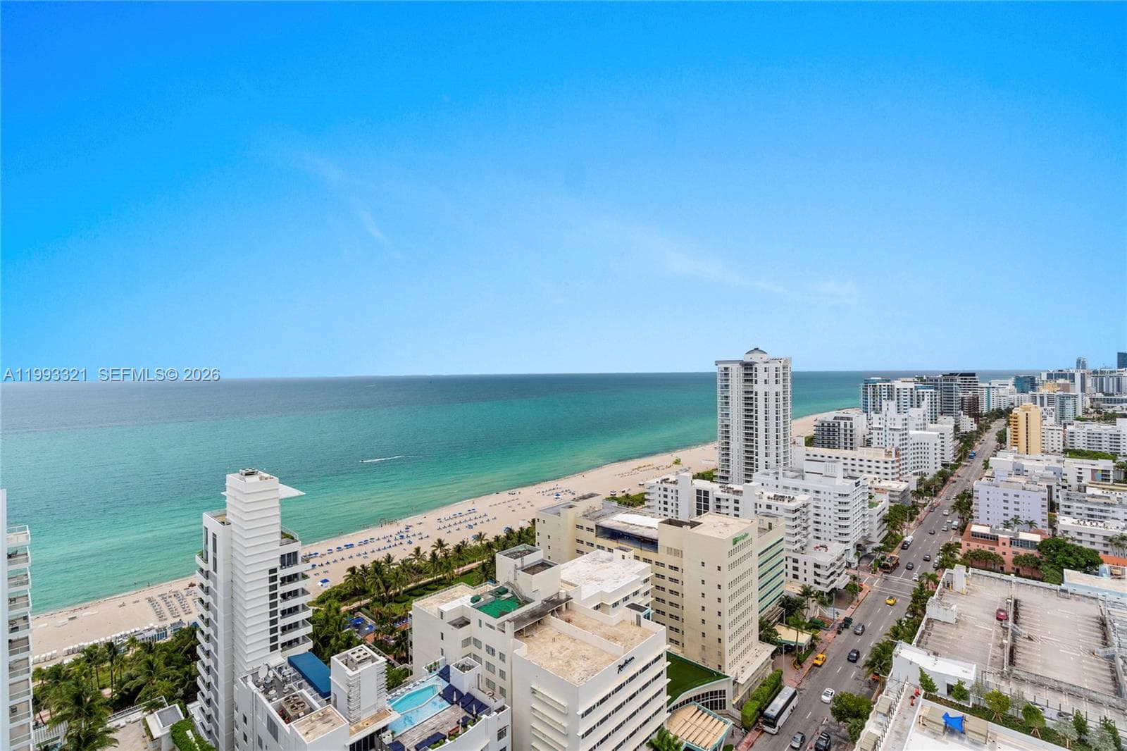 4401 Collins Ave 2610/2612 photo 2
