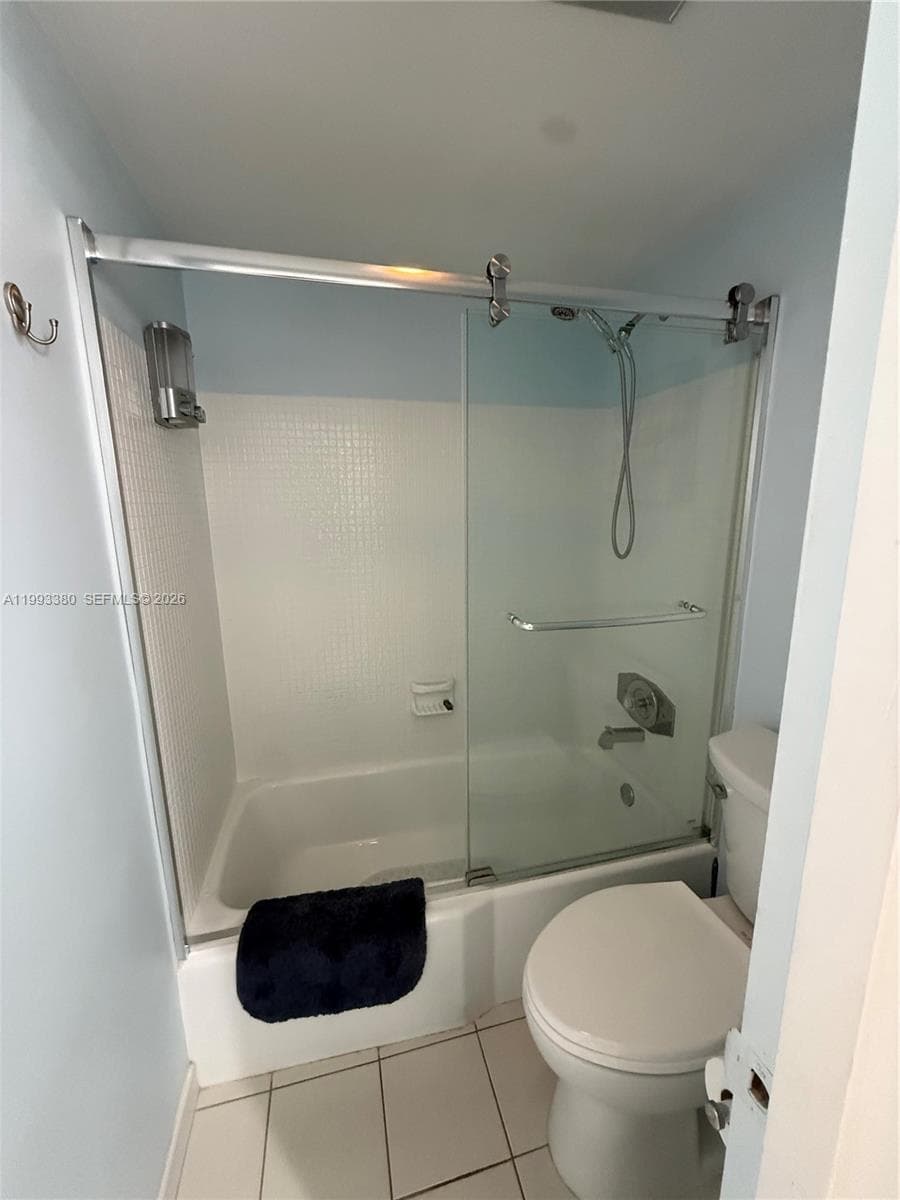 440 Paradise Isle Blvd 205 photo 14