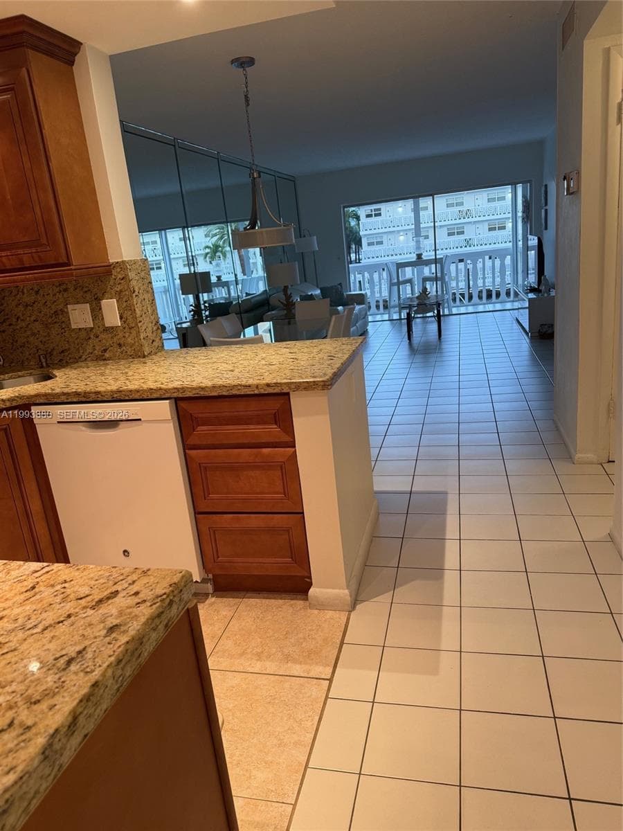 440 Paradise Isle Blvd 205 photo 19