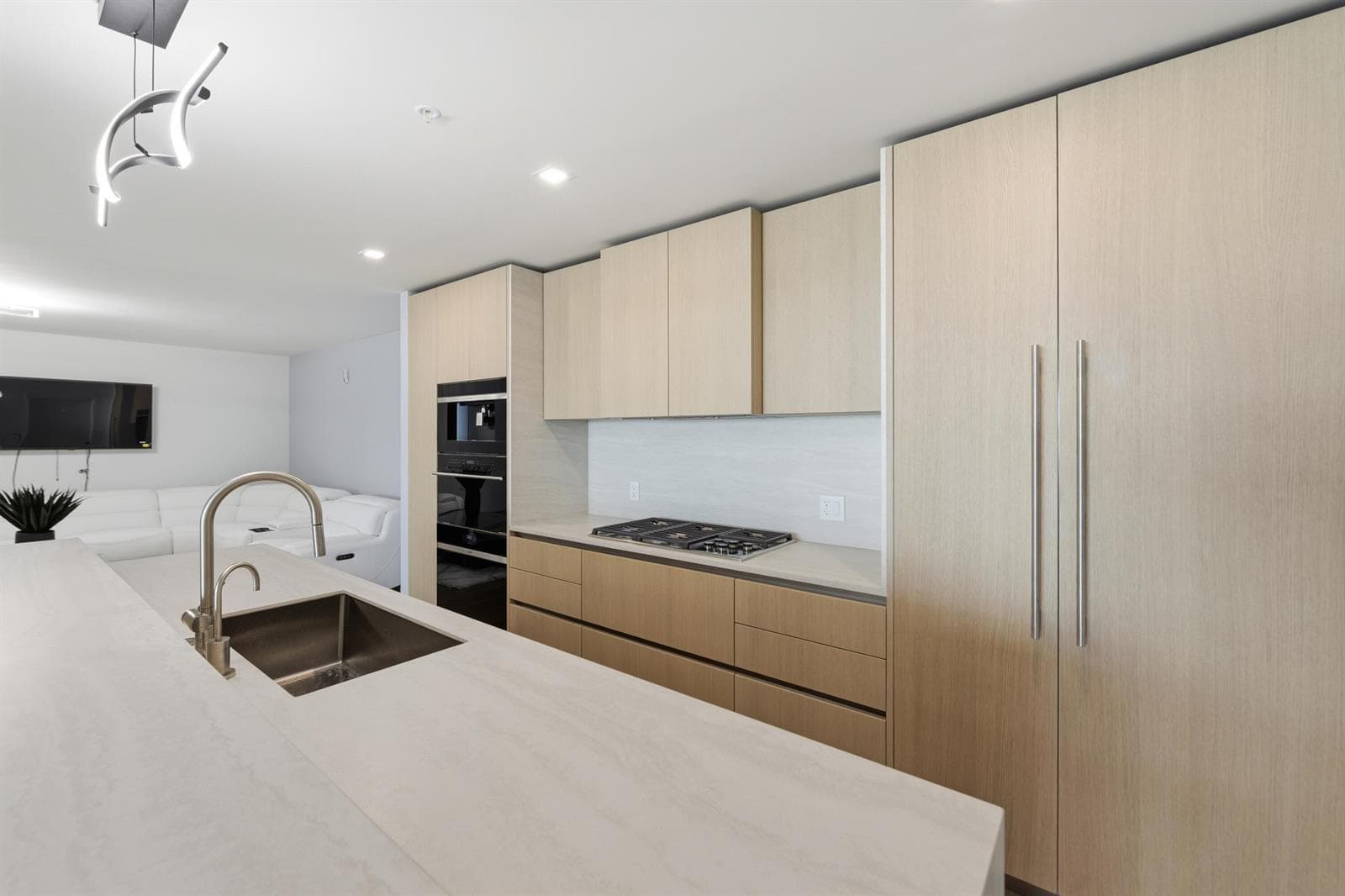 900 N Ocean Boulevard 802 photo 17