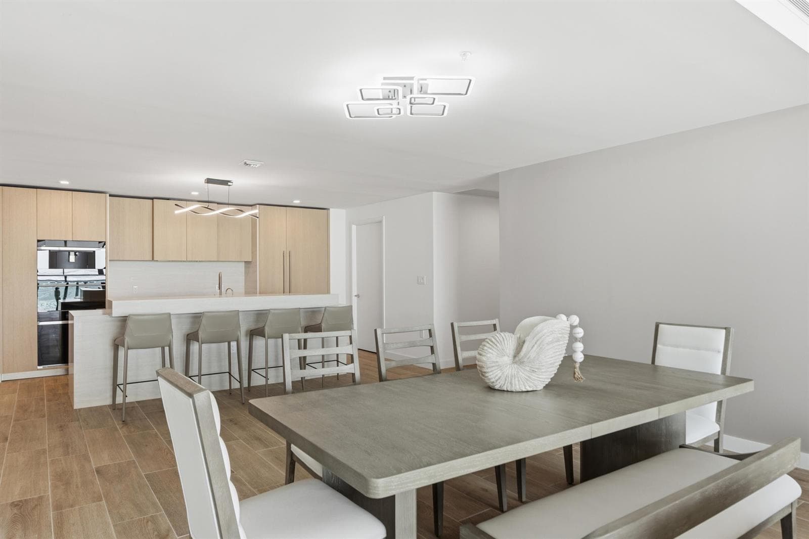 900 N Ocean Boulevard 802 photo 18