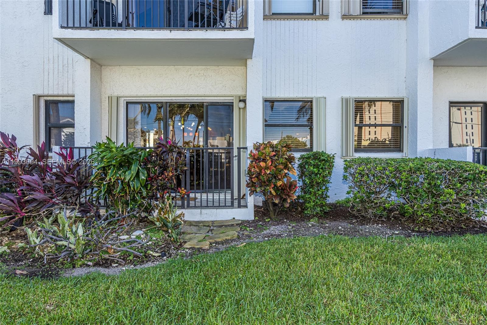 1201 S Ocean Dr 104N photo 18