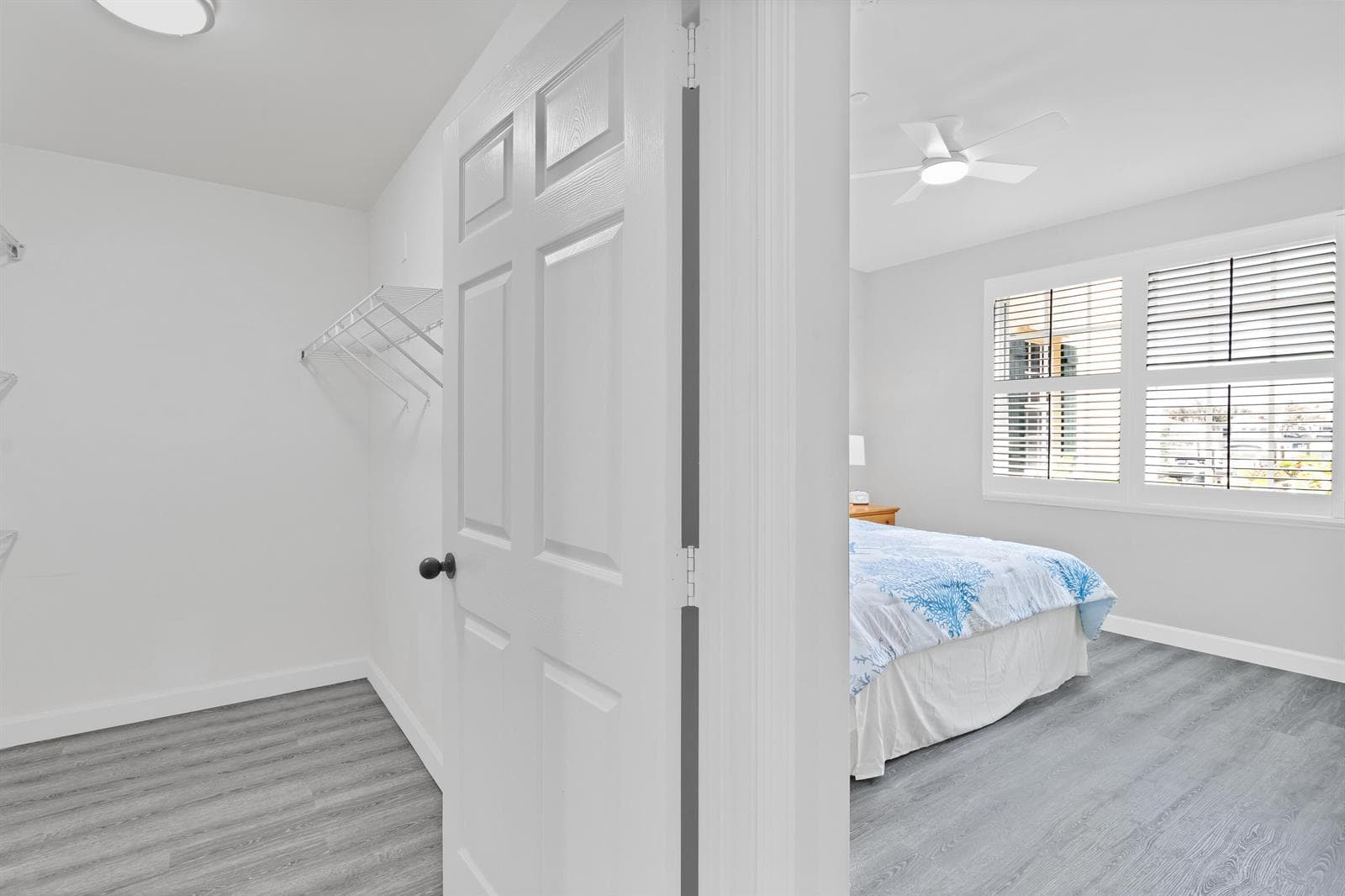 5520 N Harbor Village Drive 105 photo 17