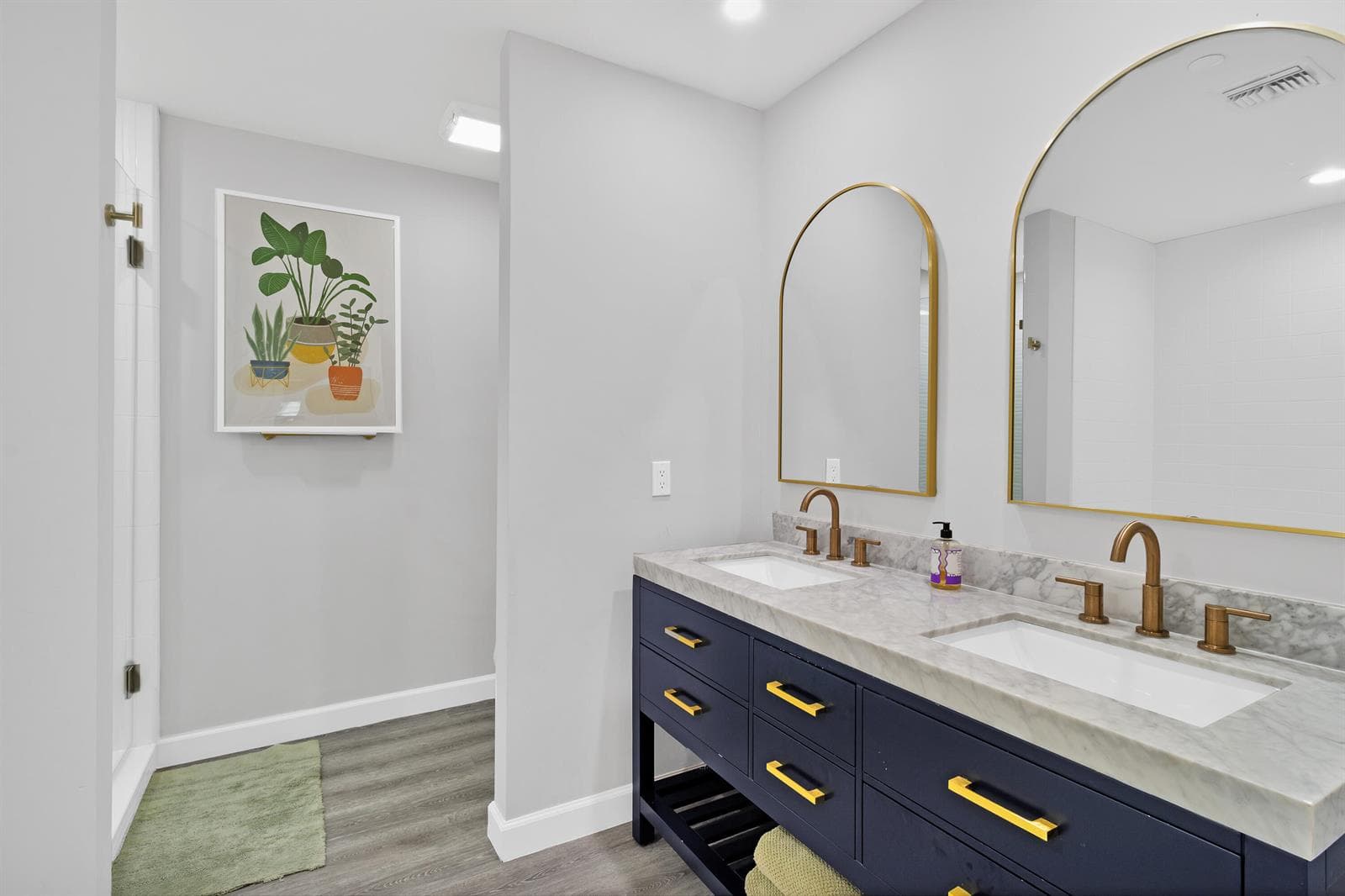 5520 N Harbor Village Drive 105 photo 15