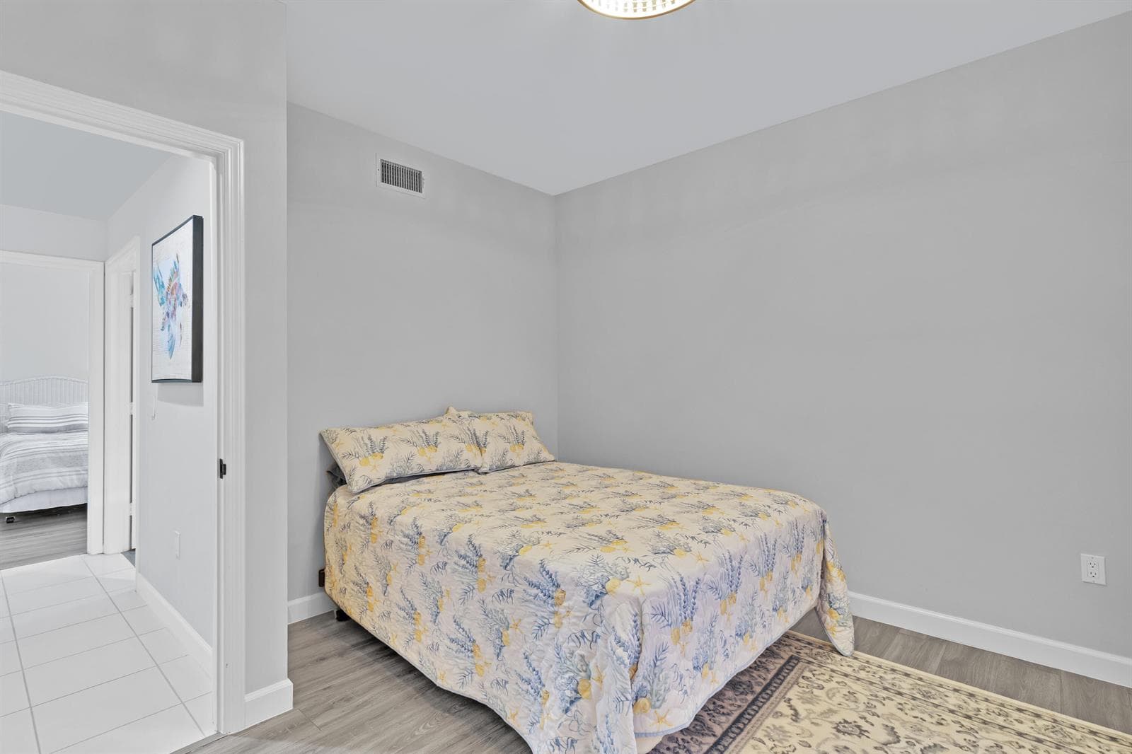 5520 N Harbor Village Drive 105 photo 21