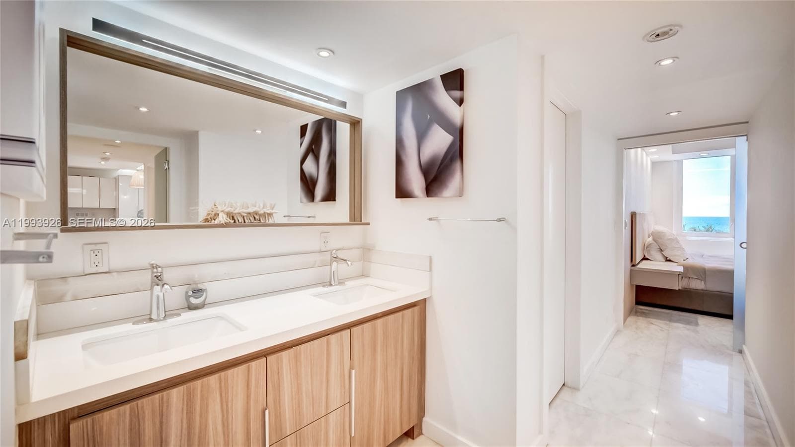 2301 Collins Ave 439 photo 5