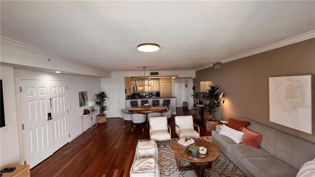 100 S Birch Road 1403f photo 10