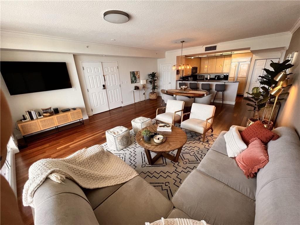 100 S Birch Road 1403f photo 11
