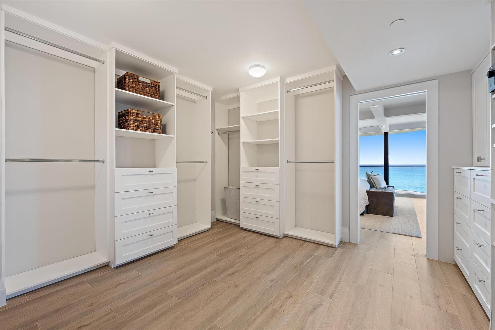 100 Beach Road 604 photo 20