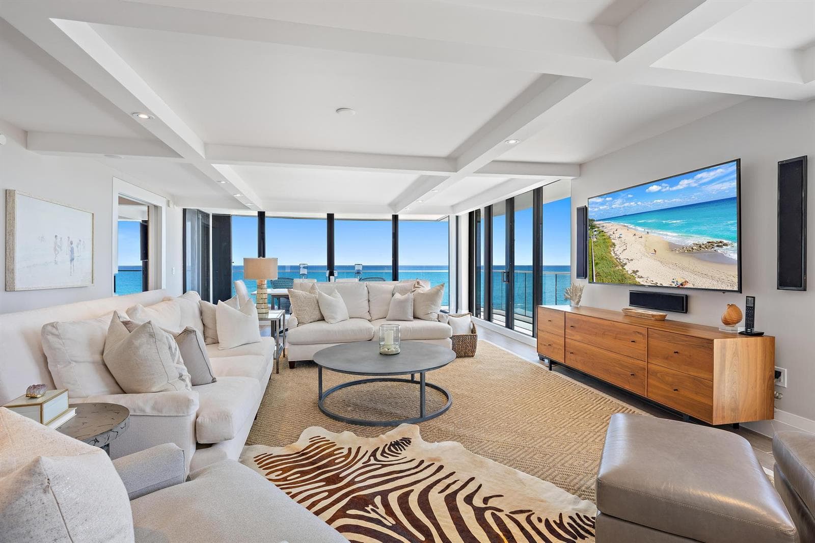100 Beach Road 604 photo 10
