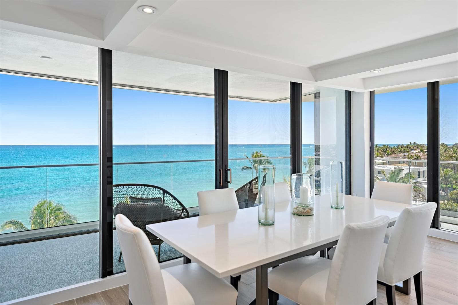 100 Beach Road 604 photo 14