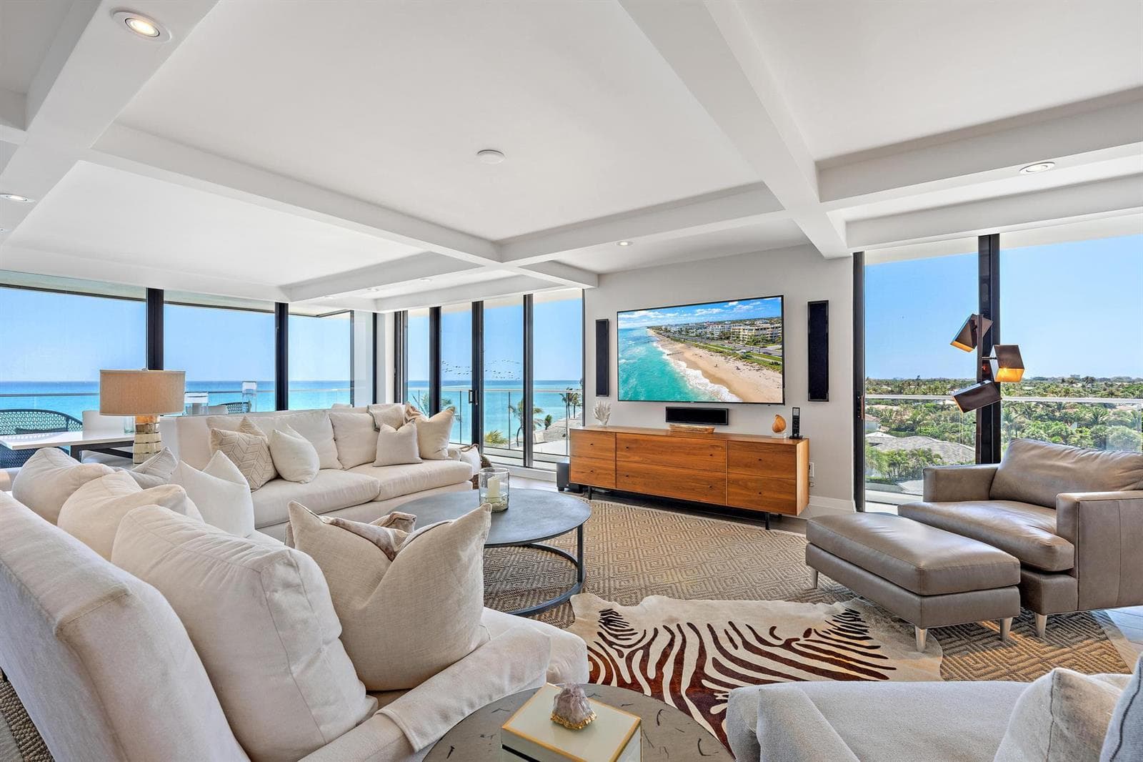 100 Beach Road 604 photo 11