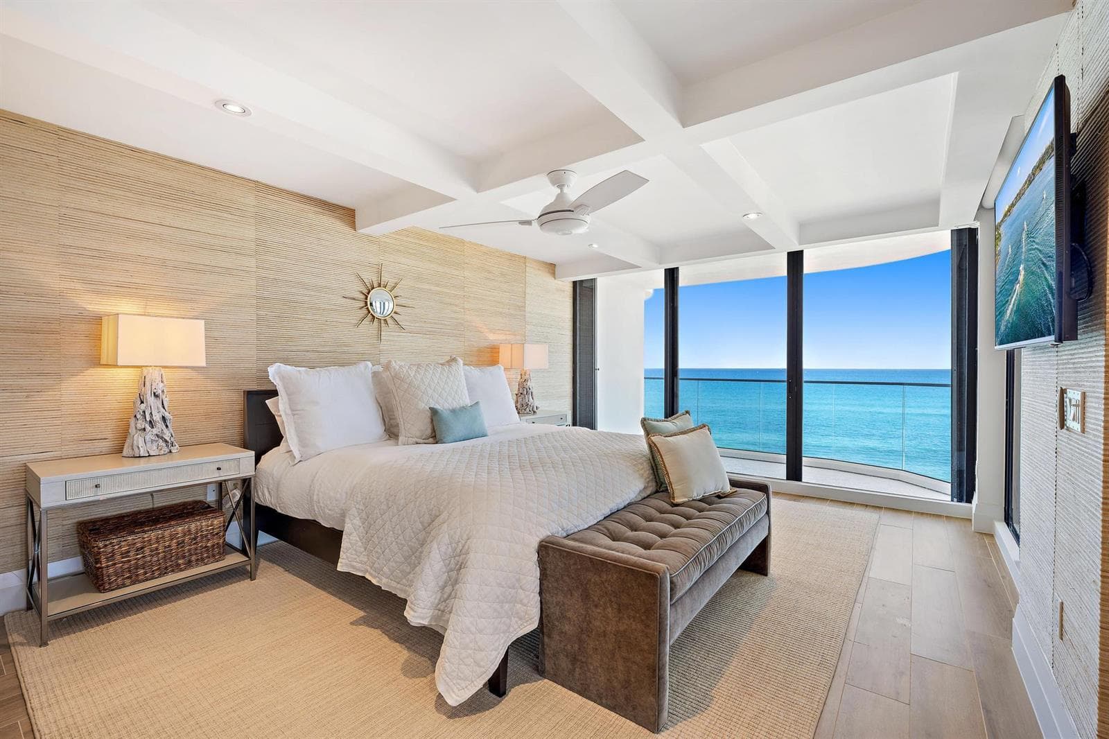 100 Beach Road 604 photo 19