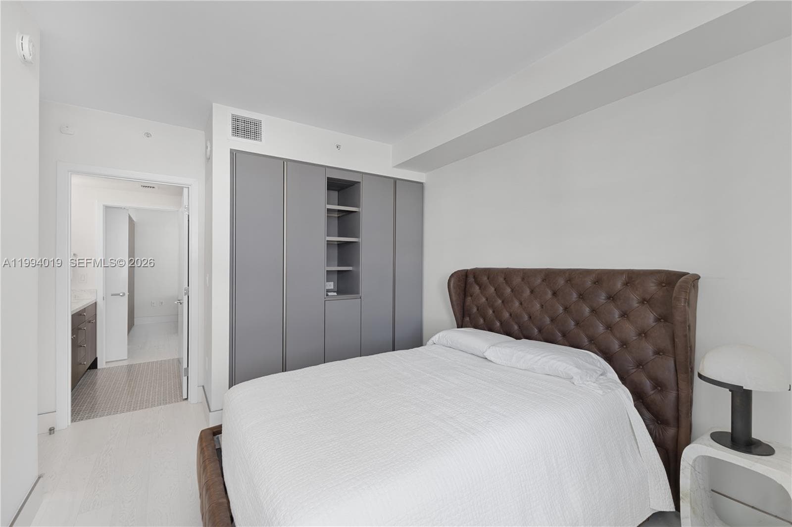 10201 E Bay Harbor Dr 507 photo 24