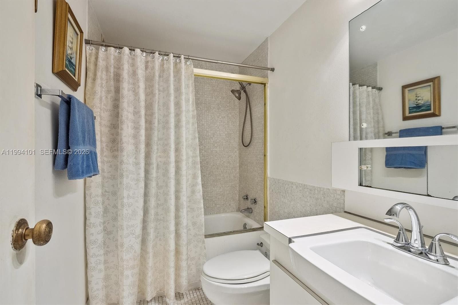 3505 S Ocean Dr 201 photo 16