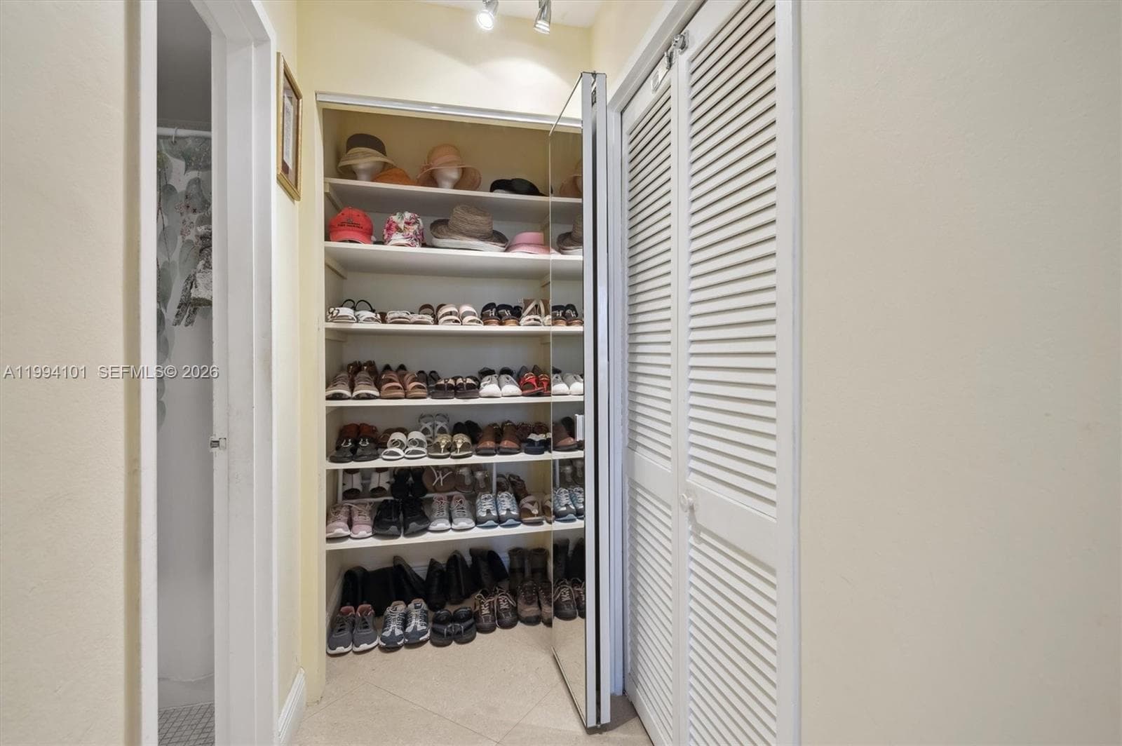 3505 S Ocean Dr 201 photo 14