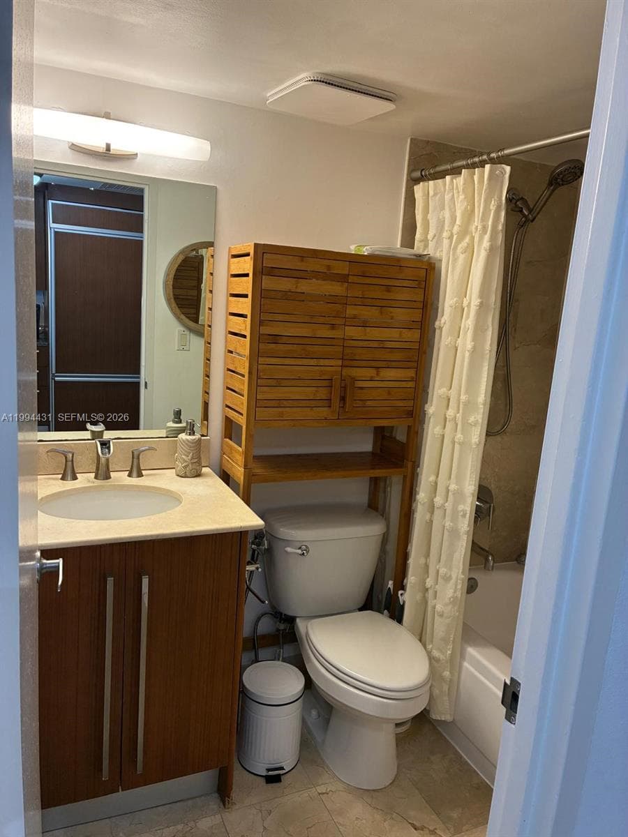 10275 Collins Ave 1004 photo 9