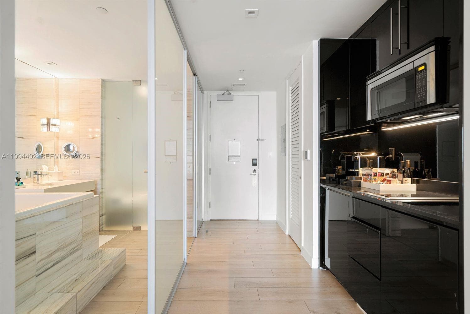 2201 Collins Ave 532 photo 10