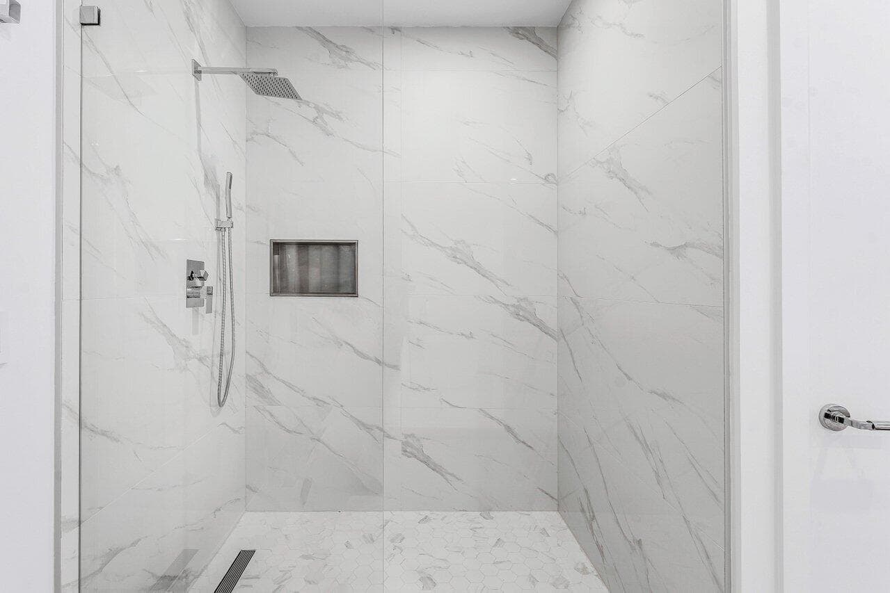 220 Lake Shore Drive 1415 photo 21