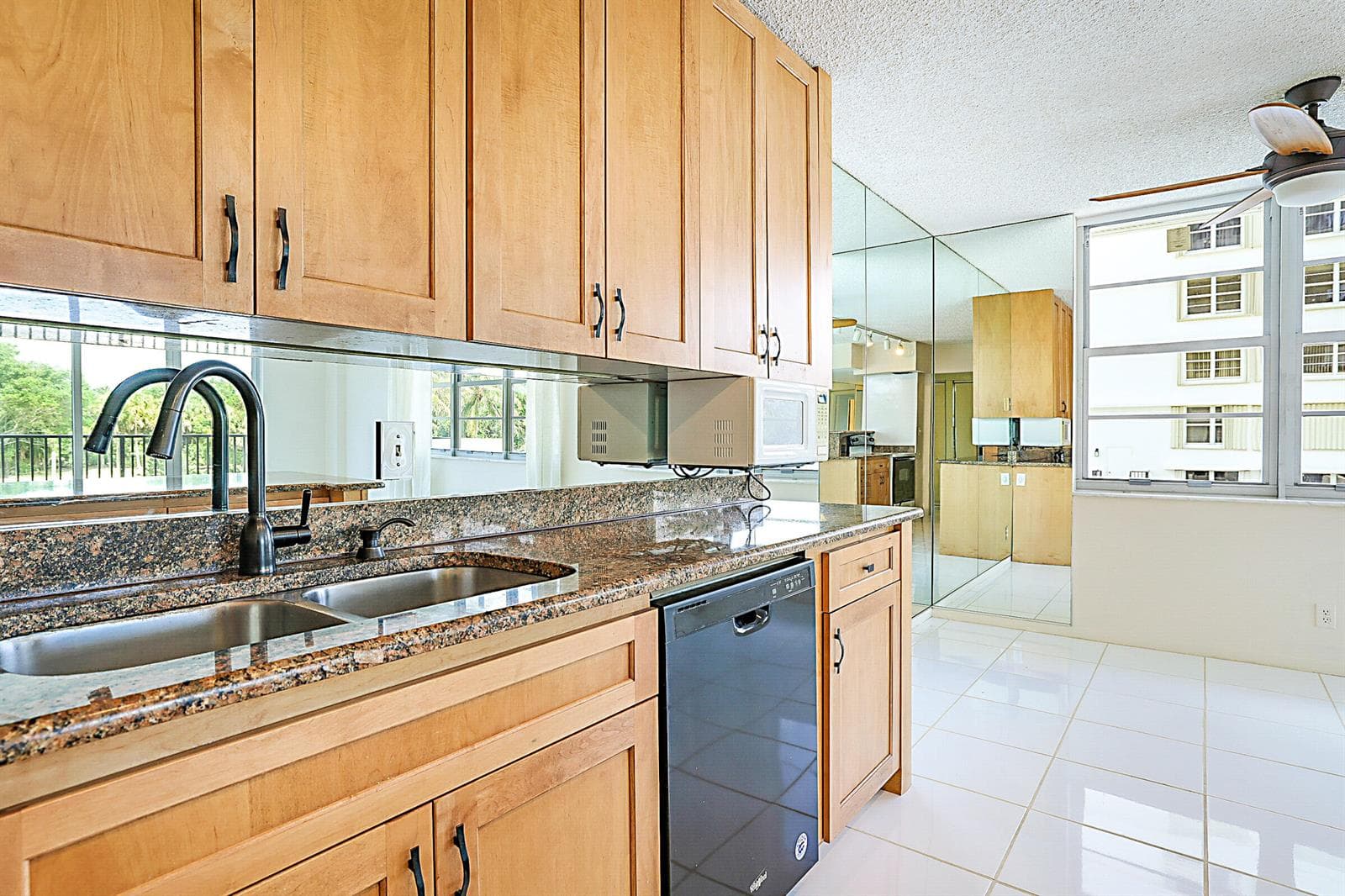 2121 N Ocean Boulevard 302e photo 13