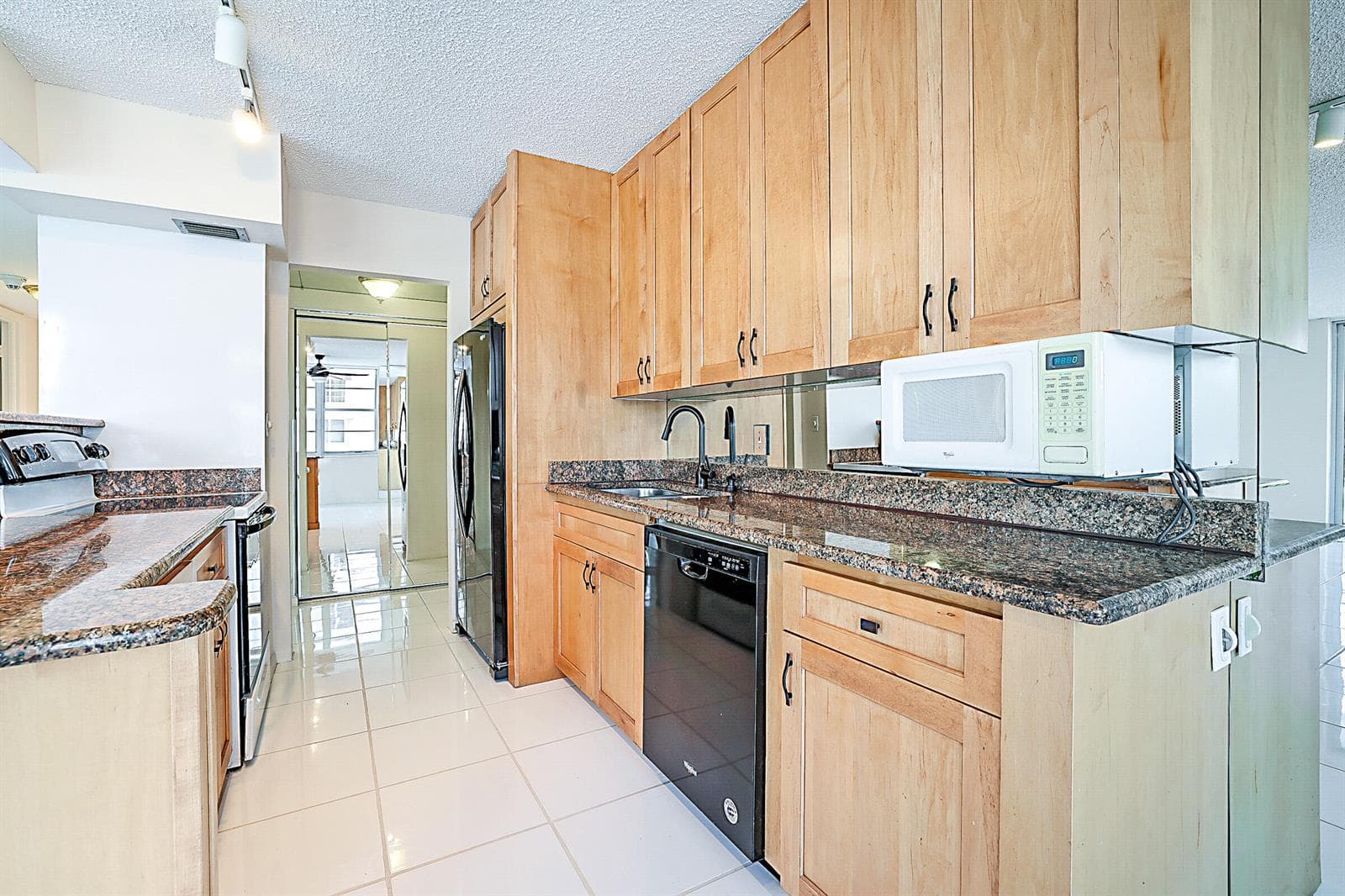 2121 N Ocean Boulevard 302e photo 12